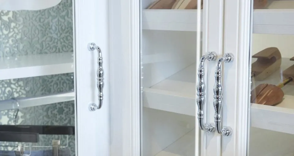 walk in closet Handles and knobs (4)