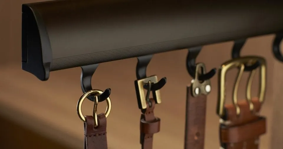 elite-pullout-belt-rack