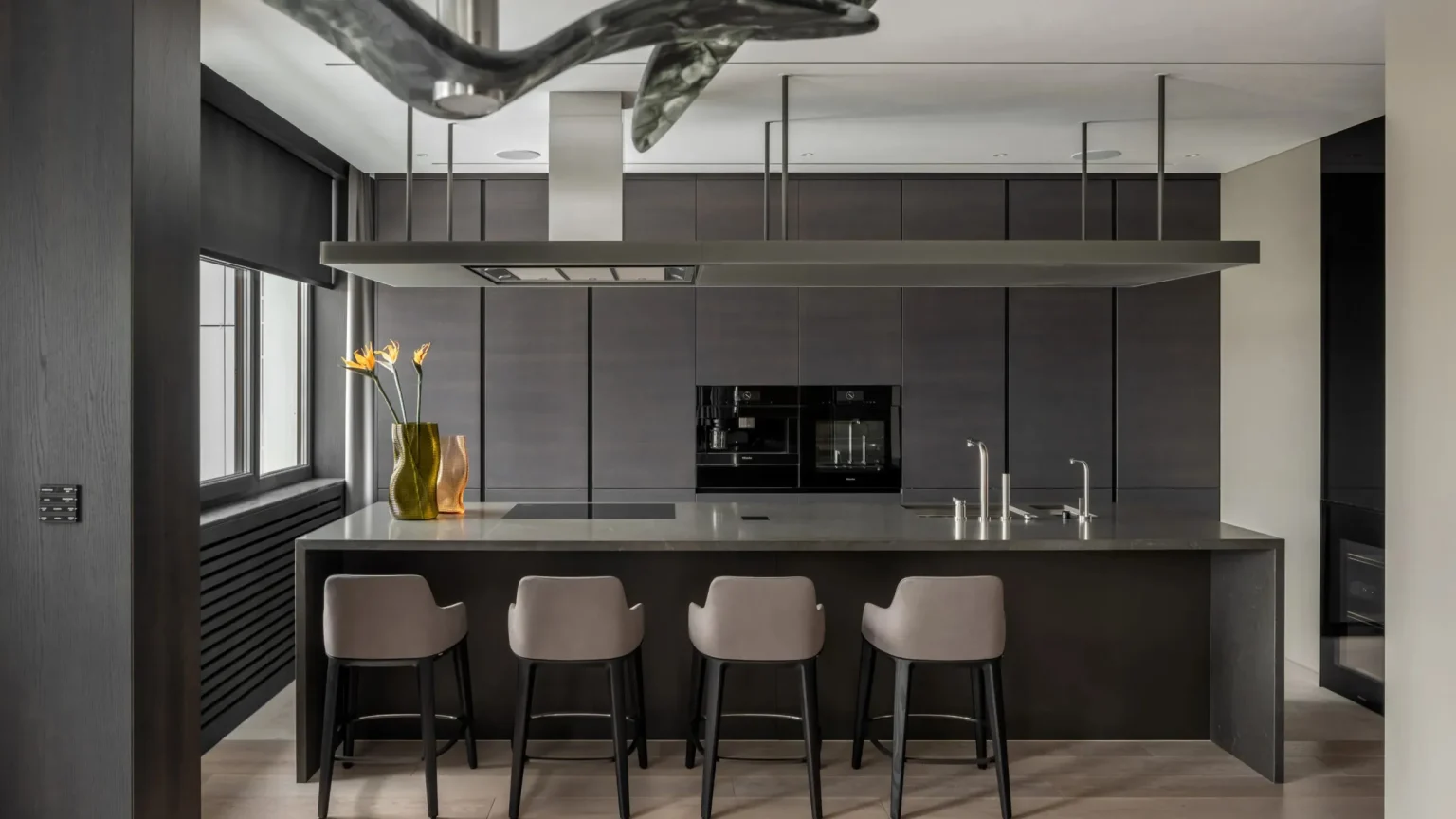 Modern Apartments Custom Kitchen Cabinet Solutions