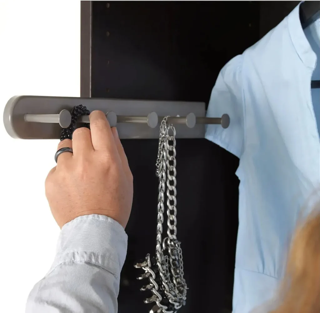 Multifunctional Closet Hooks